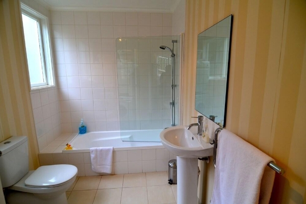 Hotel Roslyn Apartments